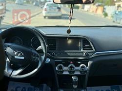 هیۆندای ئەلەنترا